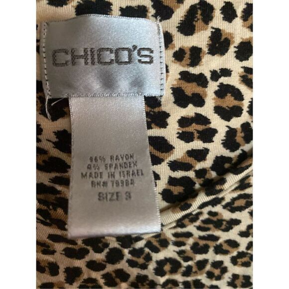 Chicos women’s cheetah animal, print V-neck stretch, top size large  - Picture 5 of 5